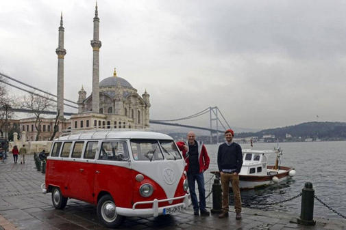 Istanbul - Nordkap – Die große Bulli-Tour © Peter Gebhard / HAZ