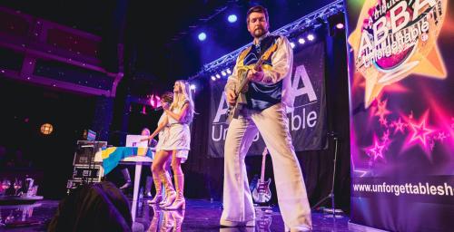 A Tribute to ABBA – Unforgettable © Unforgettable Shows UG