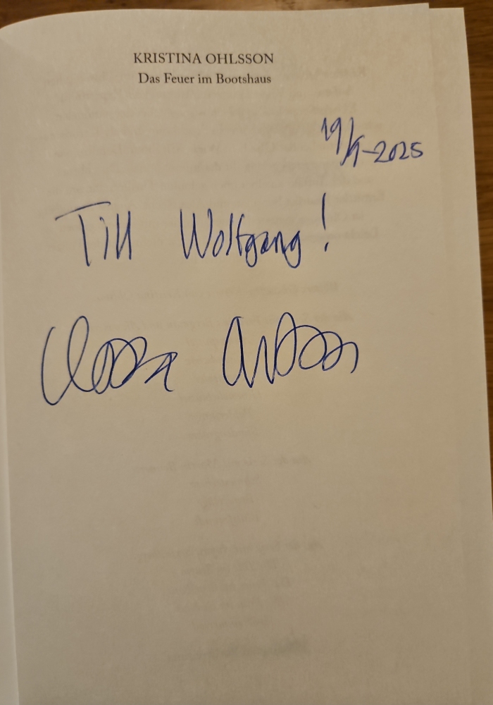 Bcher gab es gengend, es wurden aber auch mitgebrachte signiert  Wolfgang Sander